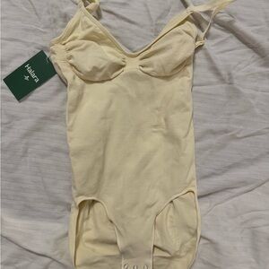 HALARA OneForm Seamless Flow Tummy Control Butt Lifting Shapewear